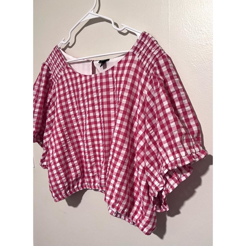 Torrid Cropped Blouse Women’s 6 6X Pink White Gingham Smocked Seersucker Top - Picture 2 of 5